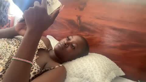 Snapshot of betty_fire_ chatting on 05-11-26, 07:58 Adah online show from 05-11-26, 07:58