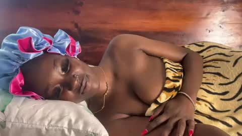 Snapshot of betty_fire_ chatting on 07-27-26, 07:26 Adah online show from 07-27-26, 07:26