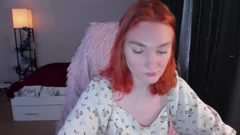 Snapshot of betty_witchy chatting on 12-22-25, 03:36 Dory make me happier online show from 12-22-25, 03:36