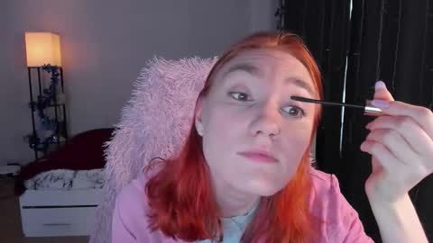 Snapshot of betty_witchy chatting on 12-23-25, 03:48 Dory make me happier online show from 12-23-25, 03:48