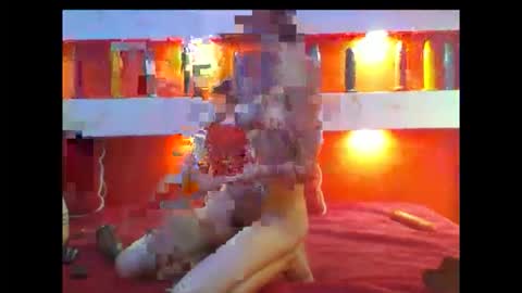 Snapshot of bettycrazycouple chatting on 11-30-25, 04:33 bettycrazycouple online show from 11-30-25, 04:33