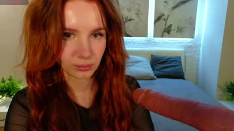 Snapshot of bettyrouse chatting on 06-04-26, 08:37 Betty online show from 06-04-26, 08:37