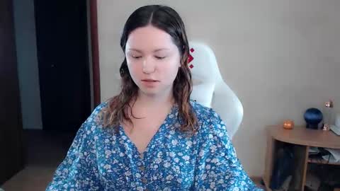 Snapshot of bettystar_ chatting on 10-08-25, 08:17 Betty online show from 10-08-25, 08:17