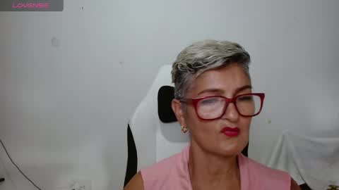 Snapshot of bety_cum3 chatting on 06-05-26, 11:54 bibiana online show from 06-05-26, 11:54
