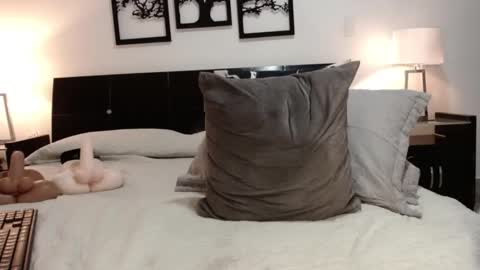 Snapshot of betzabeth_1 chatting on 12-27-24, 10:37 Catalina online show from 12-27-24, 10:37