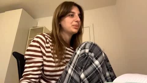 Lina online show from 05-09-26, 06:13