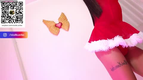 Nicolle Aviles online show from 12-14-24, 03:51