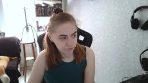 beverly_yay online show from 05-10-26, 08:41