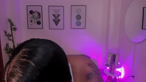 Snapshot of beverlyy_johnson chatting on 11-22-25, 02:21 beverlyy johnson online show from 11-22-25, 02:21