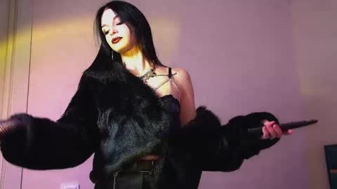 Snapshot of beverlyyork chatting on 04-25-26, 06:49 Beverly online show from 04-25-26, 06:49