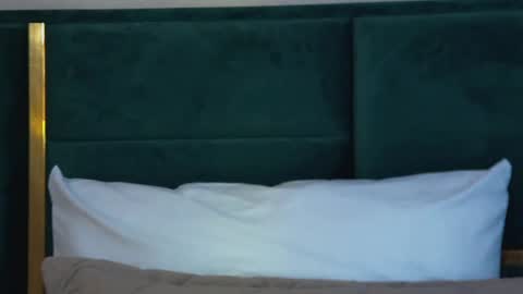 Snapshot of beverlyyork chatting on 04-25-26, 01:41 Beverly online show from 04-25-26, 01:41