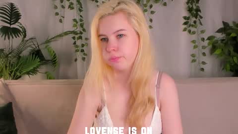 Eliz online show from 11-09-25, 01:15