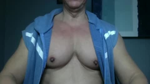 Snapshot of bgdkmuscleguy chatting on 01-19-25, 04:46 BGDKMUSCLEGUY - SELECTED BY CHATURBATE AS A TOP BROADCASTER FOR 2023 online show from 01-19-25, 04:46
