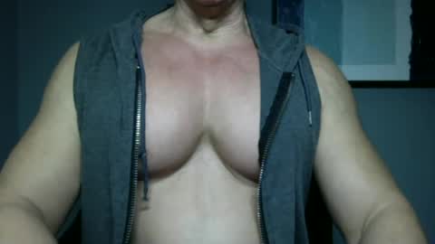 Snapshot of bgdkmuscleguy chatting on 01-27-25, 01:26 BGDKMUSCLEGUY - SELECTED BY CHATURBATE AS A TOP BROADCASTER FOR 2023 online show from 01-27-25, 01:26