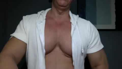 Snapshot of bgdkmuscleguy chatting on 02-16-25, 03:38 BGDKMUSCLEGUY - SELECTED BY CHATURBATE AS A TOP BROADCASTER FOR 2023 online show from 02-16-25, 03:38