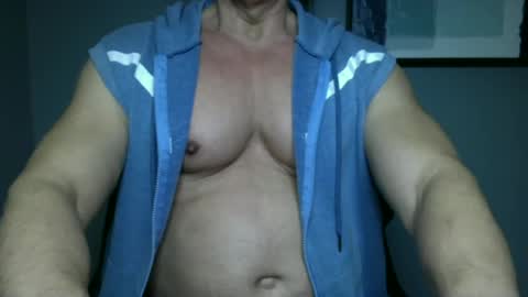 Snapshot of bgdkmuscleguy chatting on 02-28-25, 05:15 BGDKMUSCLEGUY - SELECTED BY CHATURBATE AS A TOP BROADCASTER FOR 2023 online show from 02-28-25, 05:15
