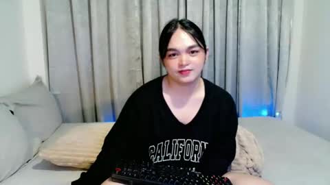 Snapshot of bhabytrans69 chatting on 10-25-25, 08:25 BHABY 3 online show from 10-25-25, 08:25