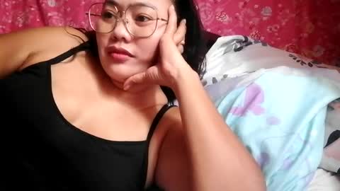 Snapshot of bheb_ji chatting on 06-18-26, 12:44 bheb_ji online show from 06-18-26, 12:44
