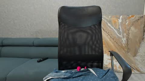 Snapshot of bhosle_aha chatting on 01-18-25, 07:59 bhosle_aha online show from 01-18-25, 07:59