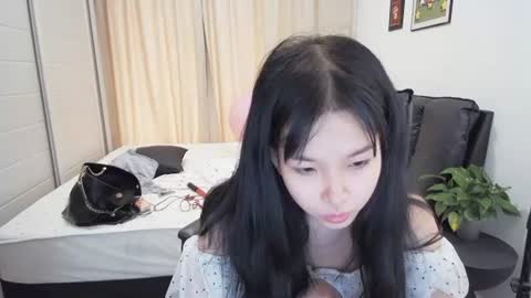 bhwuyulian online show from 06-27-26, 05:12