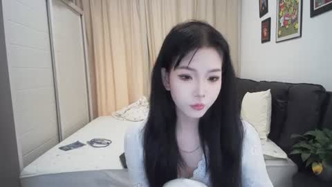 bhwuyulian online show from 07-04-26, 03:56