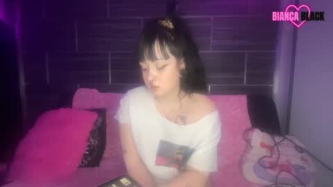 Snapshot of biablack chatting on 01-05-25, 03:53 Bianca Black online show from 01-05-25, 03:53