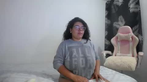 Bianca Tuesday to Sunday from 2am to 6am UTC-5 online show from 03-05-26, 09:27