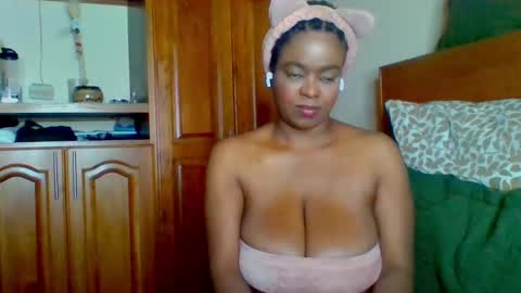 Snapshot of bianca_ebony chatting on 02-06-25, 09:49 bianca ebony online show from 02-06-25, 09:49