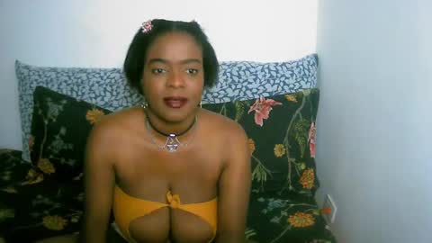 Snapshot of bianca_ebony chatting on 09-21-25, 07:32 bianca ebony online show from 09-21-25, 07:32