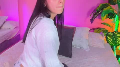Snapshot of bianca_ks chatting on 12-18-24, 03:26 Bianca online show from 12-18-24, 03:26