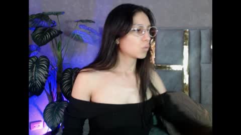 Snapshot of bianca_ks chatting on 09-30-25, 03:11 Bianca online show from 09-30-25, 03:11
