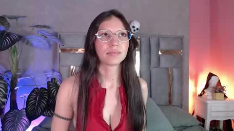 Snapshot of bianca_ks chatting on 10-21-25, 02:56 Bianca online show from 10-21-25, 02:56