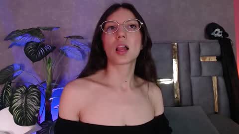 Snapshot of bianca_ks chatting on 10-22-25, 03:07 Bianca online show from 10-22-25, 03:07