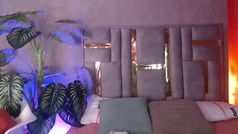 Snapshot of bianca_ks chatting on 10-31-25, 03:18 Bianca online show from 10-31-25, 03:18