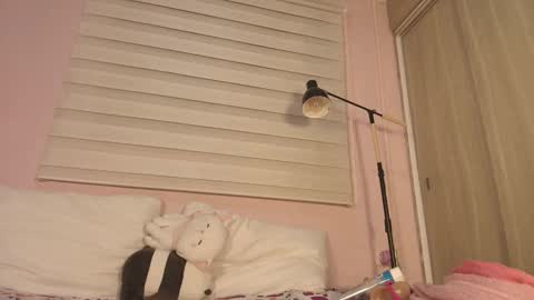 Snapshot of biancaa__18 chatting on 12-15-25, 08:13 biancaa__18 online show from 12-15-25, 08:13