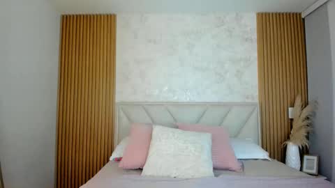 Snapshot of biancaboobs22 chatting on 11-22-25, 12:31 bianca online show from 11-22-25, 12:31