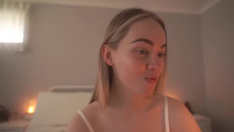 Snapshot of bibi_it_is chatting on 10-04-25, 01:36 Bibi online show from 10-04-25, 01:36