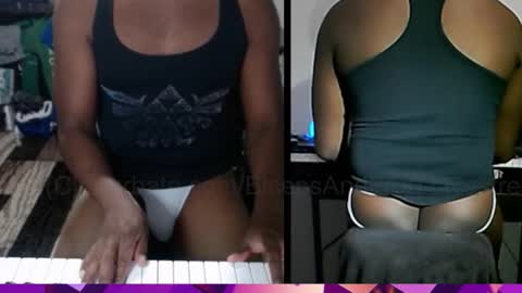 Snapshot of bicepsandfrot chatting on 11-02-25, 07:00 BicepsandFrot online show from 11-02-25, 07:00