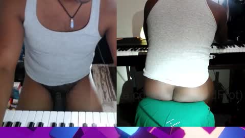 Snapshot of bicepsandfrot chatting on 12-05-25, 04:10 BicepsandFrot online show from 12-05-25, 04:10