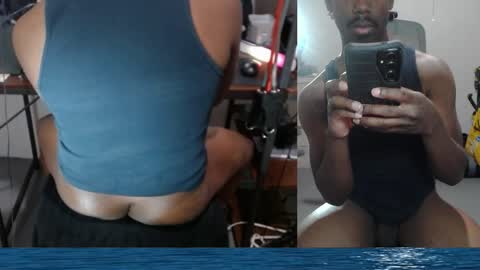 Snapshot of bicepsandfrot chatting on 05-06-26, 11:21 BicepsandFrot online show from 05-06-26, 11:21