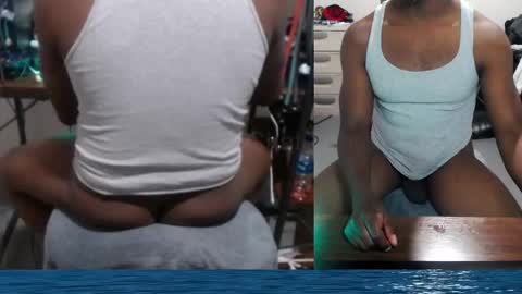 Snapshot of bicepsandfrot chatting on 06-08-26, 12:05 BicepsandFrot online show from 06-08-26, 12:05