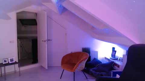 Bickel online show from 12-19-25, 02:51