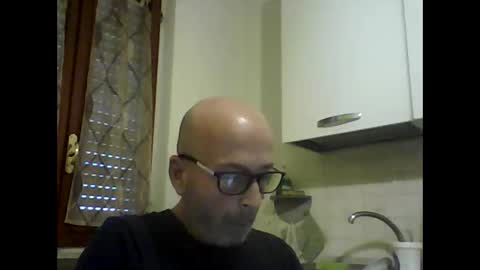 Snapshot of big23italy chatting on 04-18-26, 10:08 big23italy online show from 04-18-26, 10:08