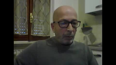 Snapshot of big23italy chatting on 05-10-26, 07:13 big23italy online show from 05-10-26, 07:13