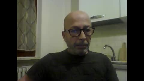 Snapshot of big23italy chatting on 05-11-26, 03:45 big23italy online show from 05-11-26, 03:45