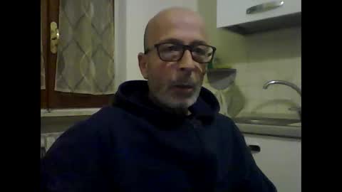 Snapshot of big23italy chatting on 05-18-26, 05:52 big23italy online show from 05-18-26, 05:52