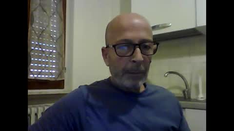 Snapshot of big23italy chatting on 06-07-26, 12:09 big23italy online show from 06-07-26, 12:09