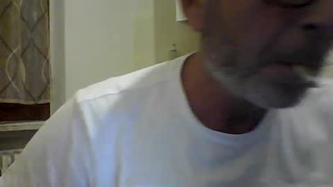 Snapshot of big23italy chatting on 07-12-26, 08:11 big23italy online show from 07-12-26, 08:11