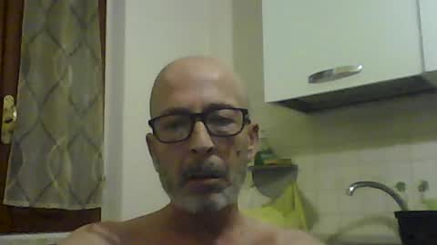 Snapshot of big23italy chatting on 07-21-26, 07:05 big23italy online show from 07-21-26, 07:05