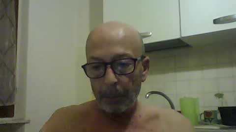 Snapshot of big23italy chatting on 07-26-26, 04:42 big23italy online show from 07-26-26, 04:42